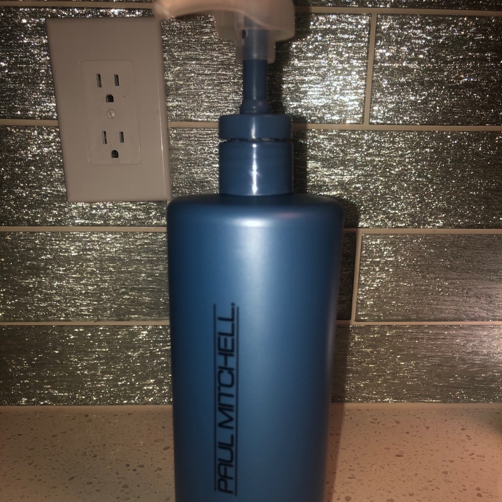Paul Mitchell Frizz Fighting Conditioner